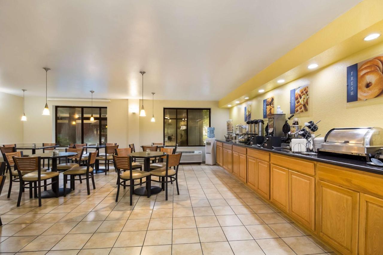 Best Western Braddock Inn La Vale Εξωτερικό φωτογραφία
