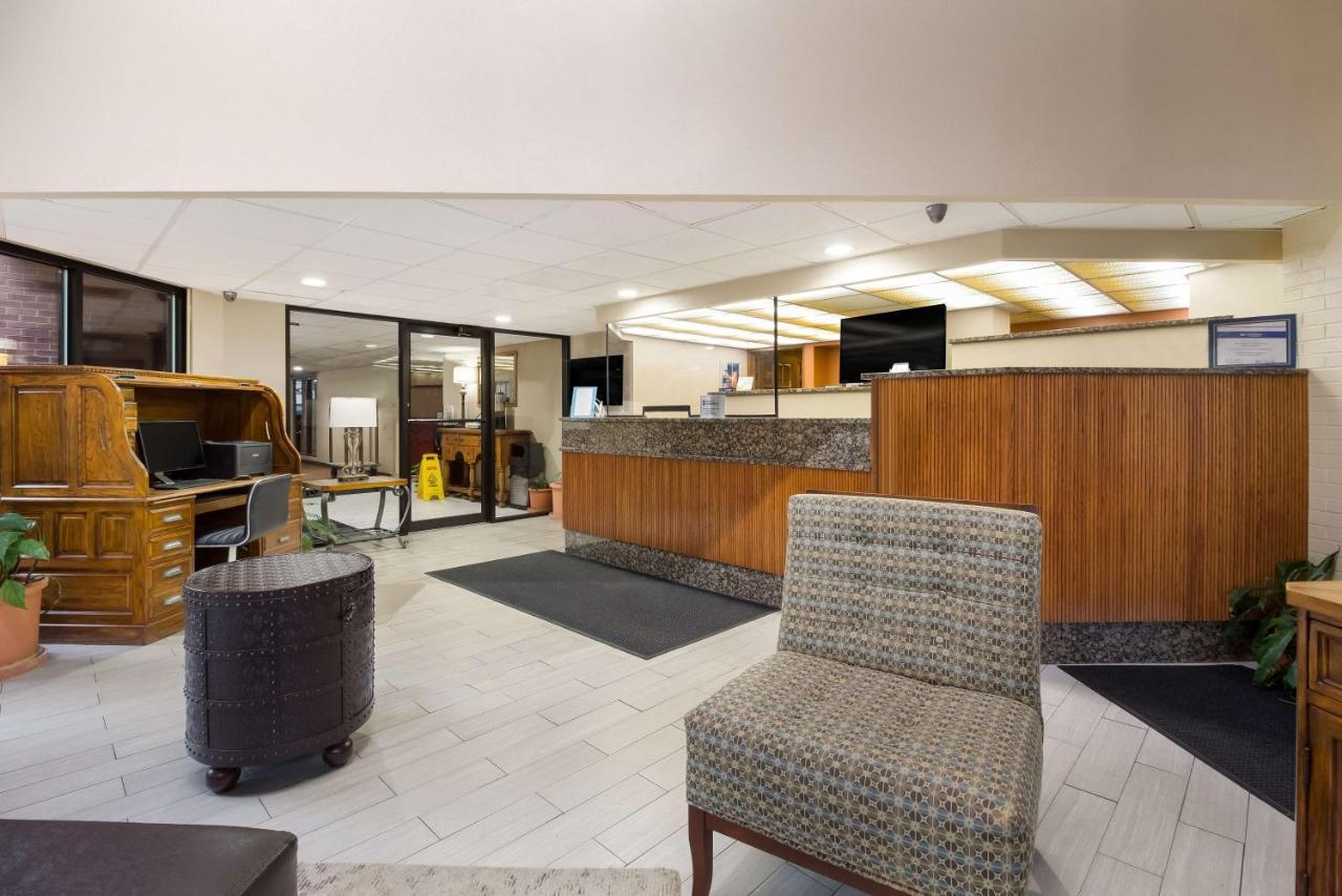 Best Western Braddock Inn La Vale Εξωτερικό φωτογραφία