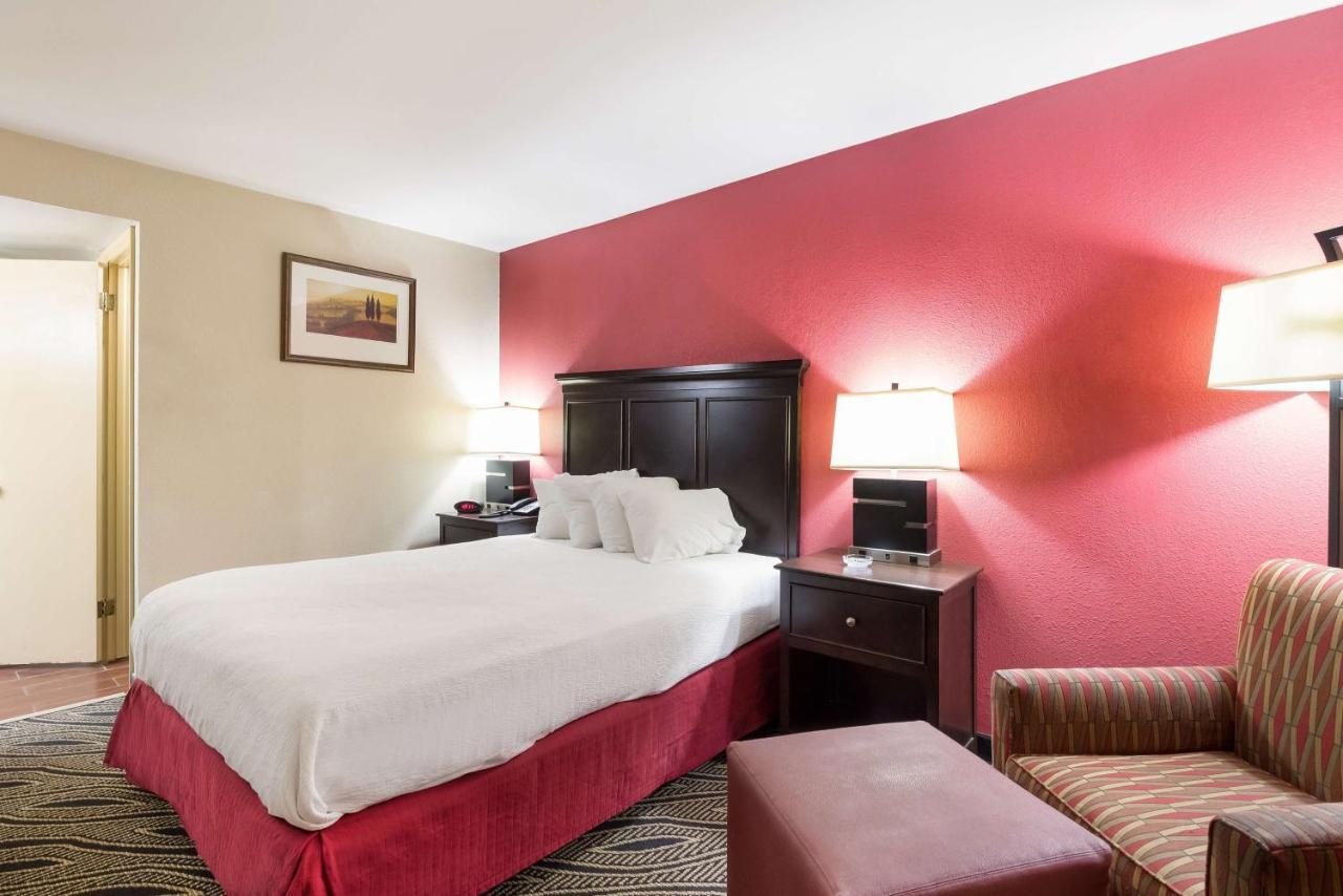 Best Western Braddock Inn La Vale Εξωτερικό φωτογραφία