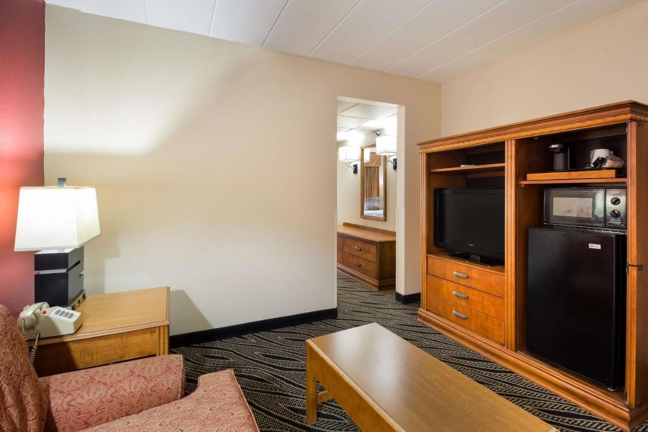 Best Western Braddock Inn La Vale Εξωτερικό φωτογραφία