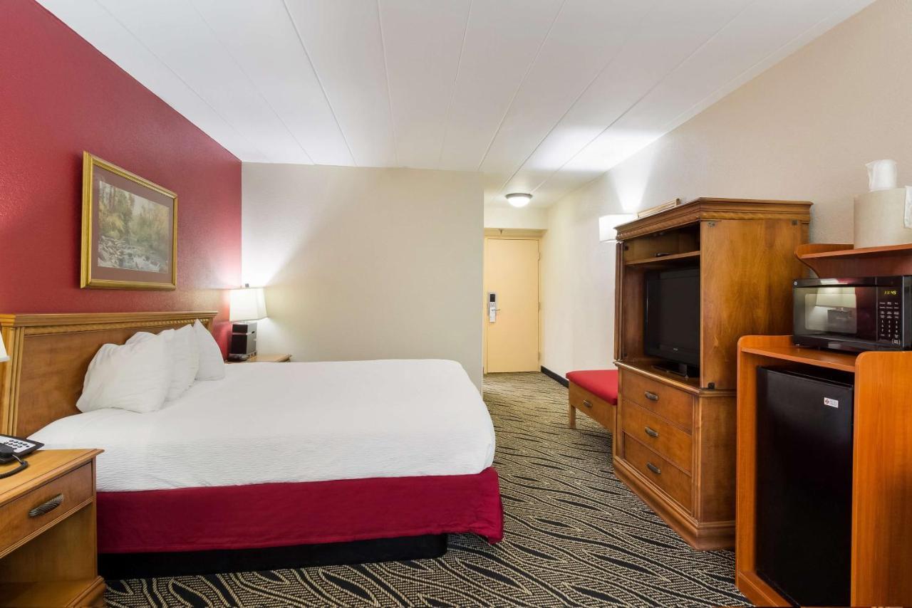 Best Western Braddock Inn La Vale Εξωτερικό φωτογραφία